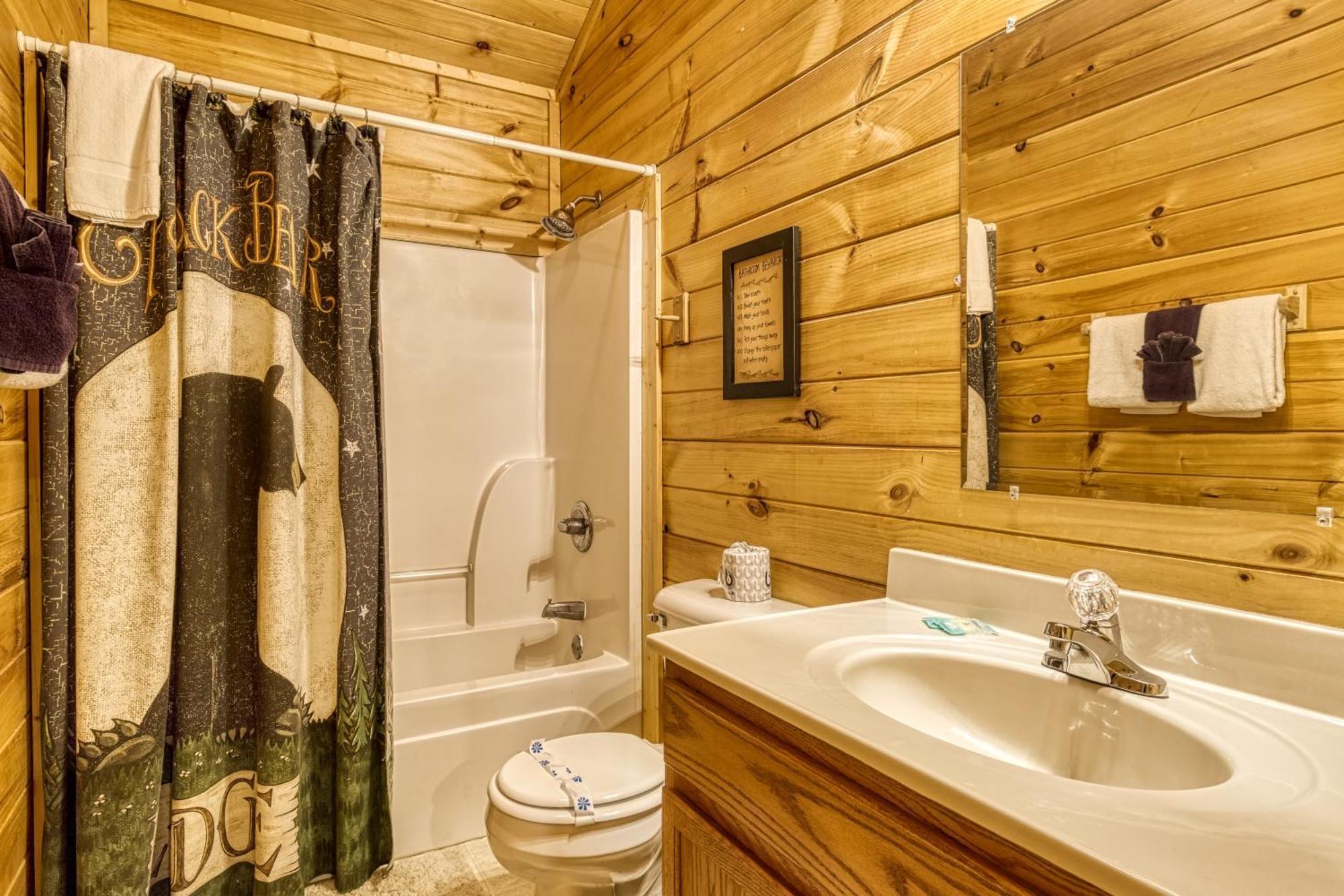 Suite Sensations, Hot Tub, Pool Table, 1089 Free Tickets Each Paid Day, Dollywood And More Pigeon Forge Kültér fotó