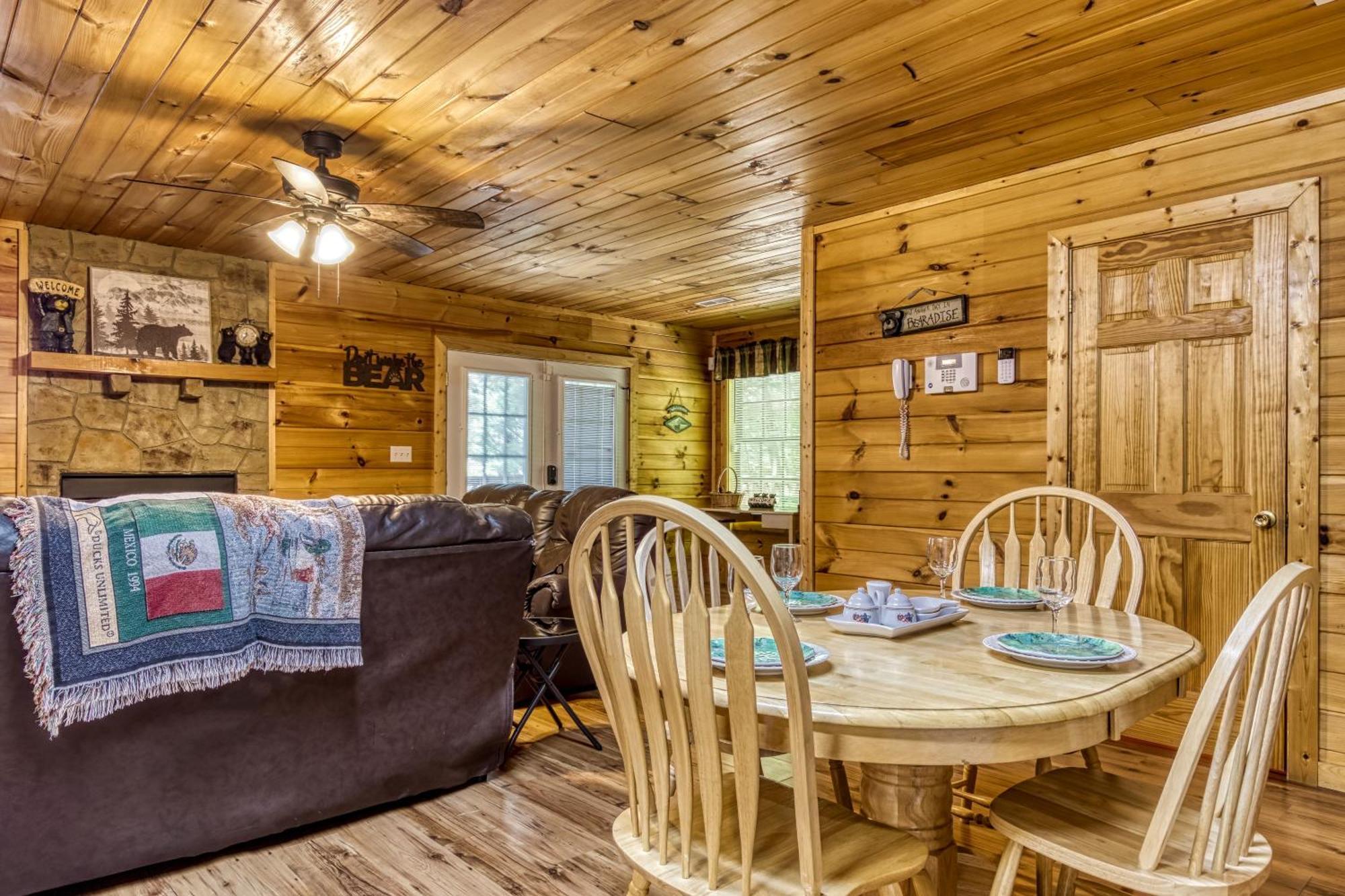 Suite Sensations, Hot Tub, Pool Table, 1089 Free Tickets Each Paid Day, Dollywood And More Pigeon Forge Kültér fotó